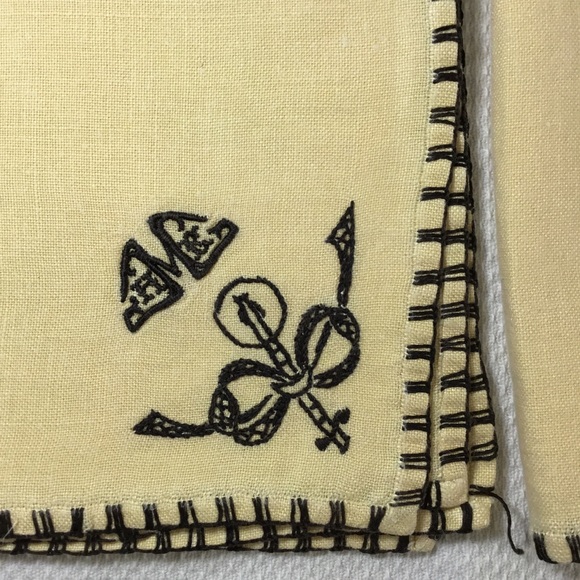 4 Vintage Hand Embroidered Cloth Formal Napkins Holiday Candle Bow Yellow Black - Picture 7 of 7